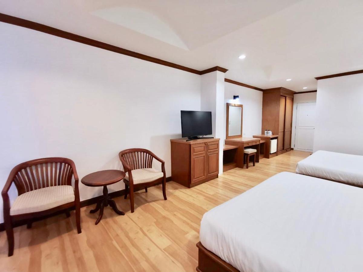 Chaleelay Hotel Cha-Am Bagian luar foto